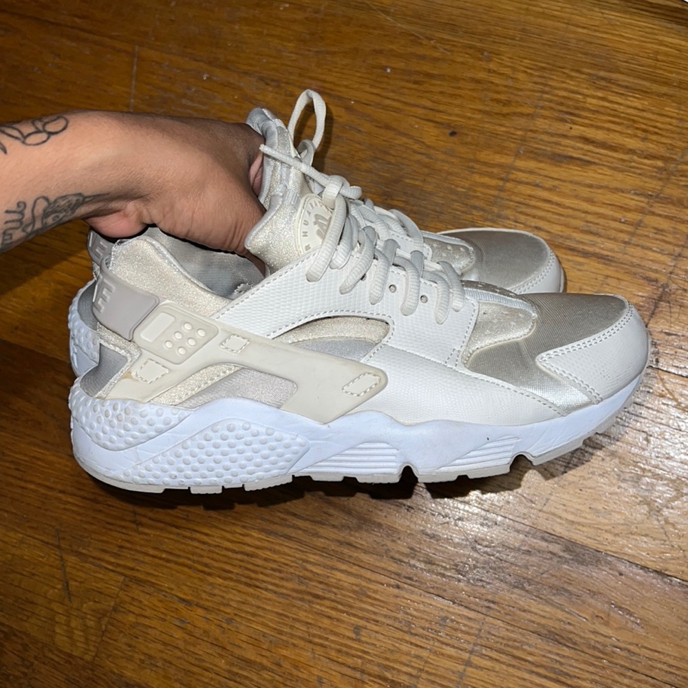 Nike Air Hurache (Crème)
